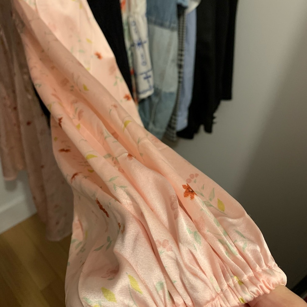 Ganni Floral V-Neck Blouson-Sleeve Mini Dres - Picture 4 of 8